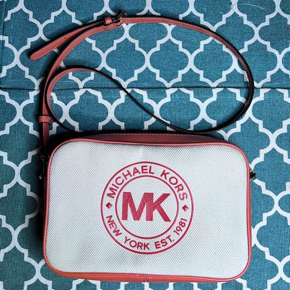 NWOT Michael Kors Crossbody Fulton Sport Handbag - Picture 2 of 9